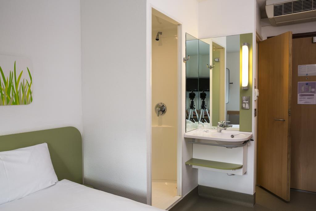 Ibis Budget Glasgow Esterno foto
